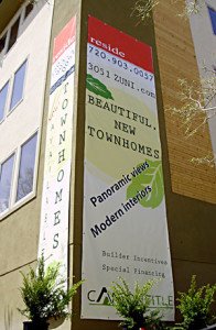 Building-mounted Banners